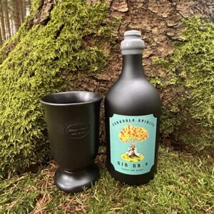Gin Nr. 9 + 1 Becher